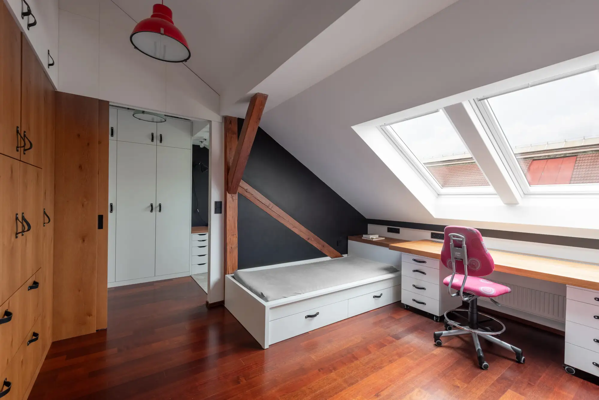 Kompletní rekonstrukce půdního bytu, Praha 2 – fotografie 7 z 16
