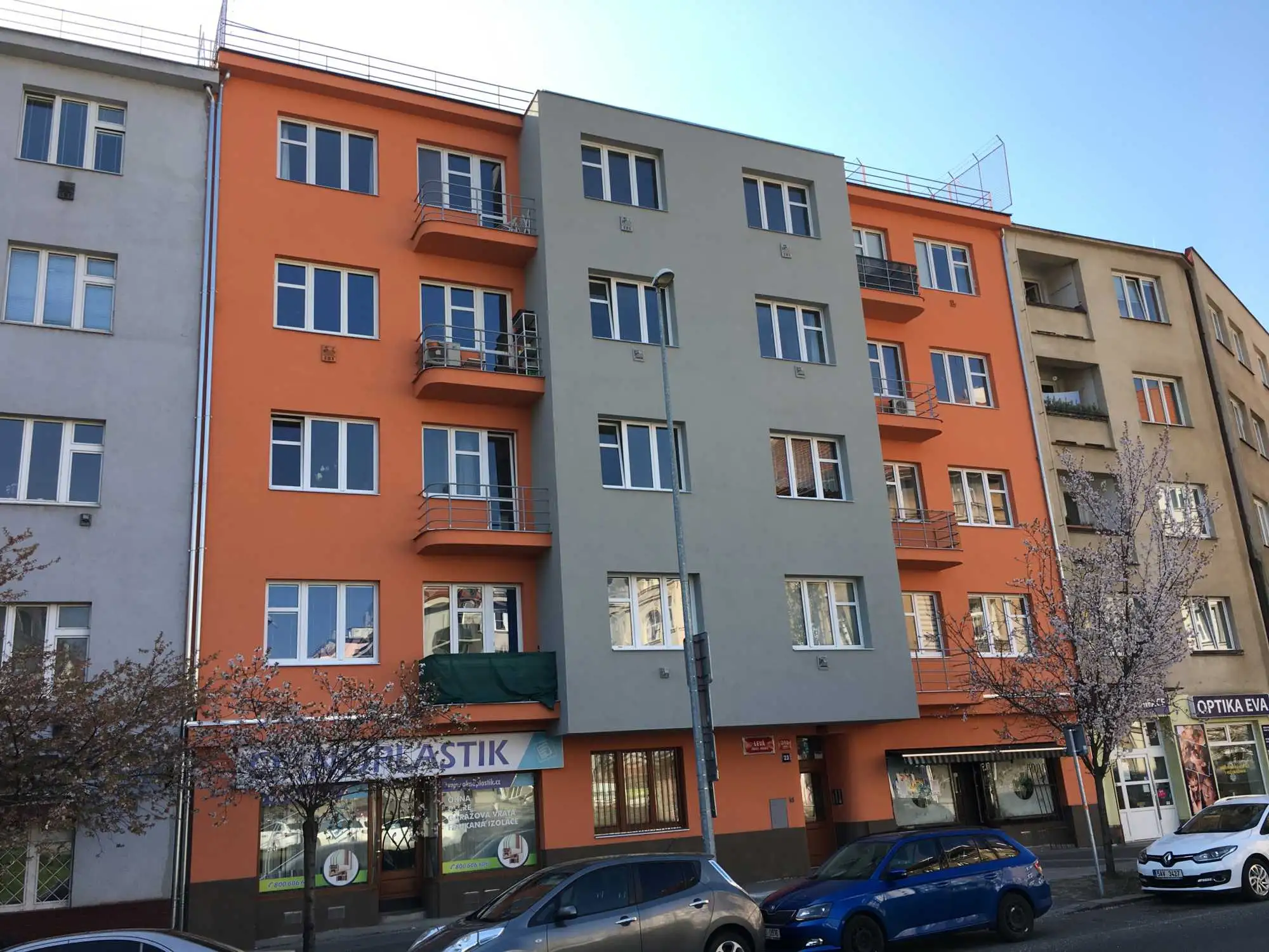 Rekonstrukce a zateplení fasád – fotografie 8 z 18